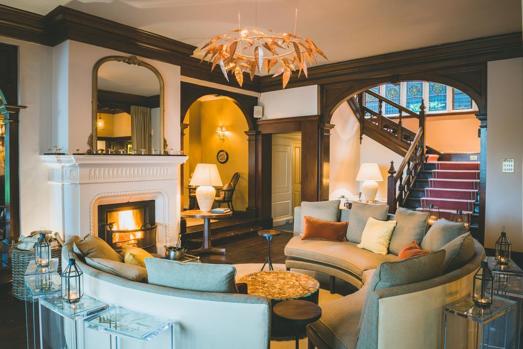 The Coed-Y-Mwstwr Hotel Bridgend  Eksteriør bilde
