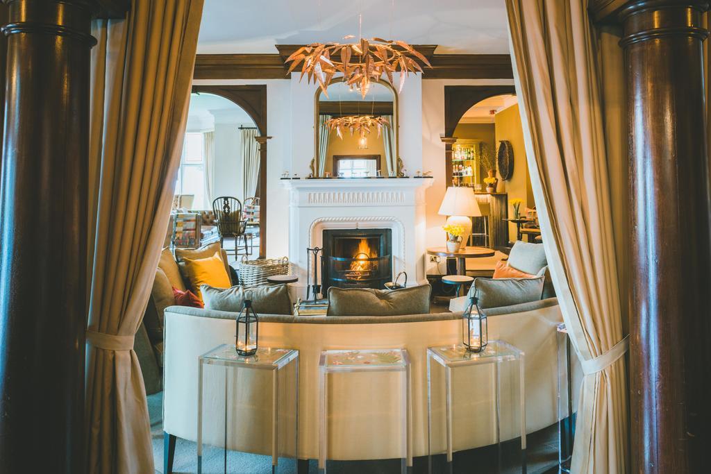 The Coed-Y-Mwstwr Hotel Bridgend  Eksteriør bilde