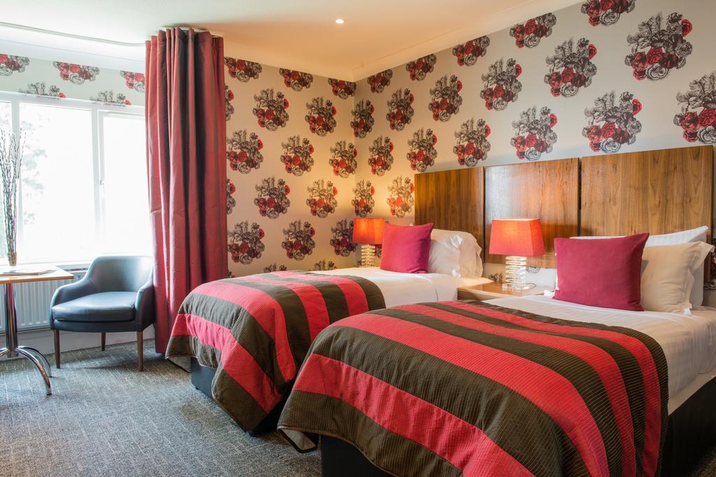 The Coed-Y-Mwstwr Hotel Bridgend  Rom bilde