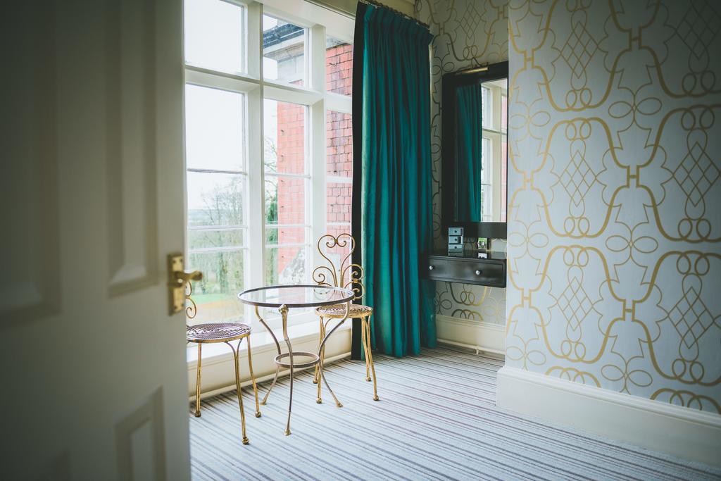 The Coed-Y-Mwstwr Hotel Bridgend  Eksteriør bilde
