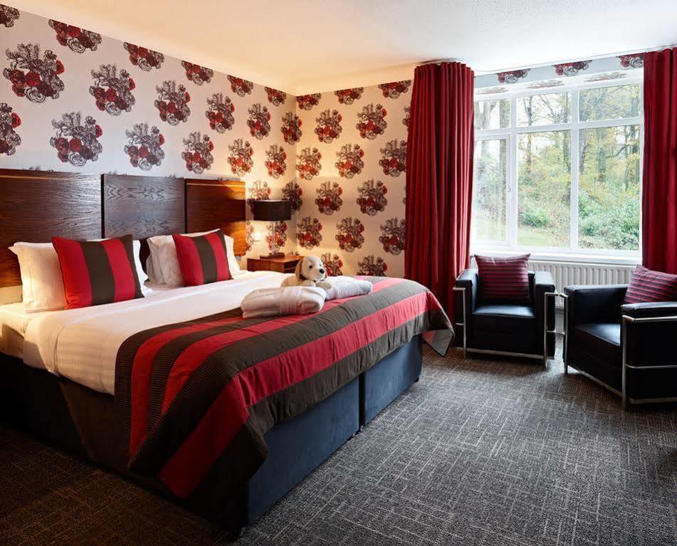 The Coed-Y-Mwstwr Hotel Bridgend  Eksteriør bilde