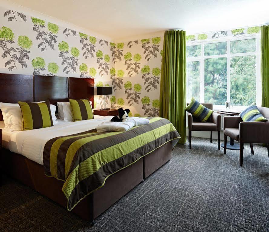 The Coed-Y-Mwstwr Hotel Bridgend  Eksteriør bilde