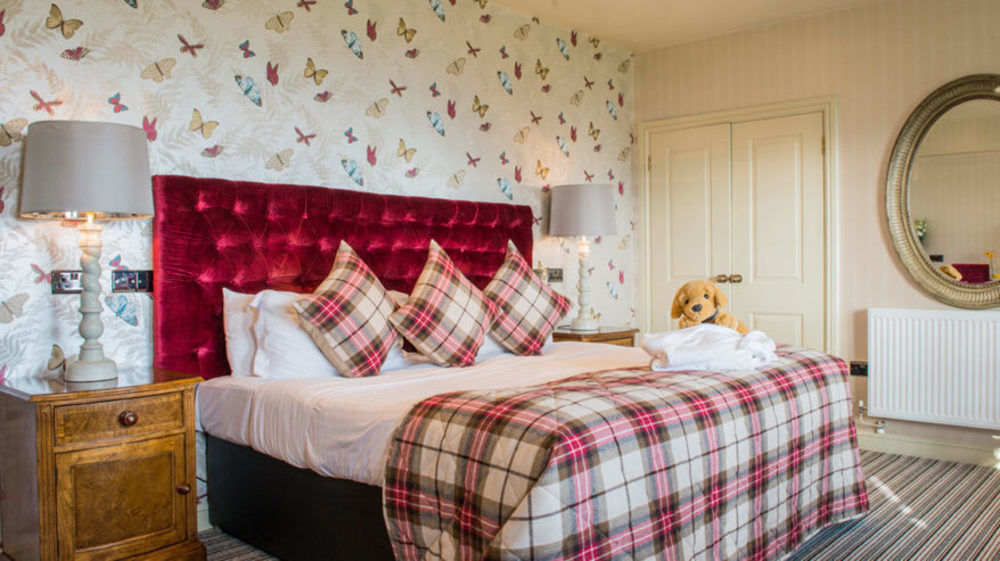 The Coed-Y-Mwstwr Hotel Bridgend  Eksteriør bilde